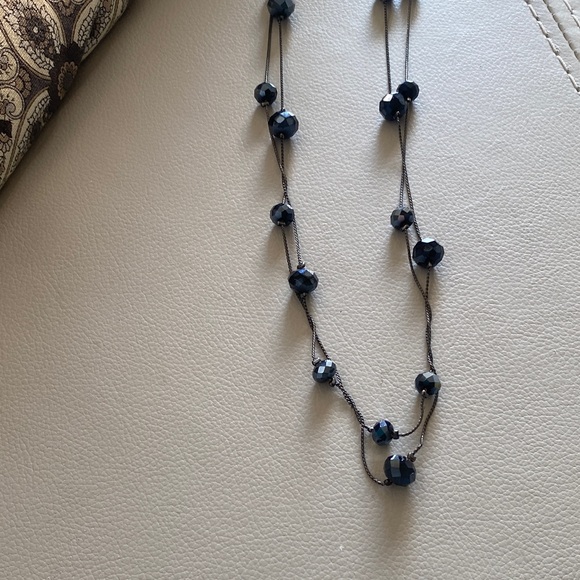 Jewelry - Elegant Black beveled Beaded Necklace 2 strand